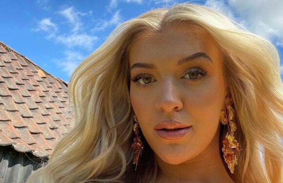 Molly Marsh shows off huge biceps as she updates fans on her fitness journey