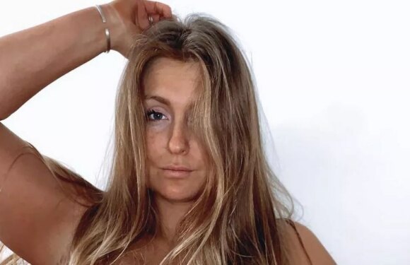 My naked body is soft and saggy but it deserves to be seen on social media too