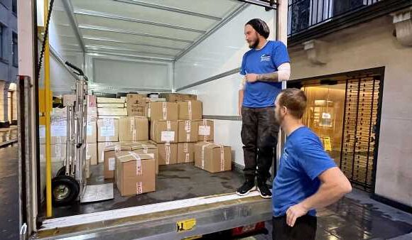 Removal men empty booze from Tramp – a club loved by royals