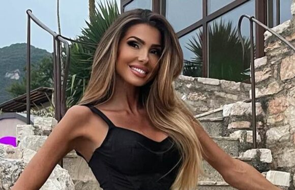 Ronaldo's ex to be served eviction order by Silvio Berlusconi's family