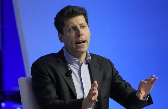 Sacked boss of OpenAI looks set to return to role after staff revolt