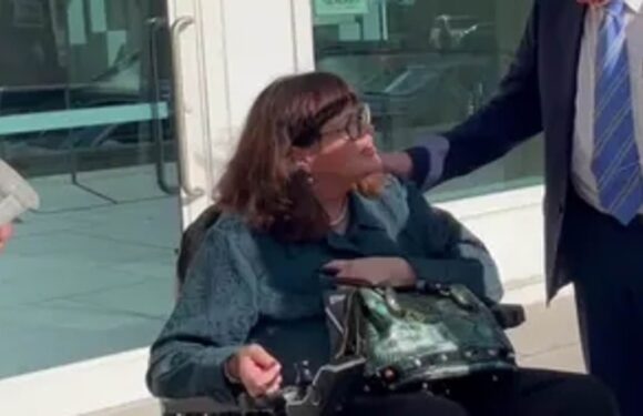 Samantha Markle arrives in Florida court for Meghan defamation trial