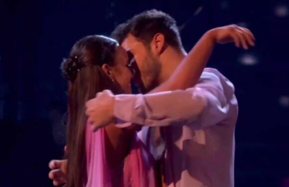 Strictly Vito Coppolas four kisses with Ellie Leach which fuel romance rumours