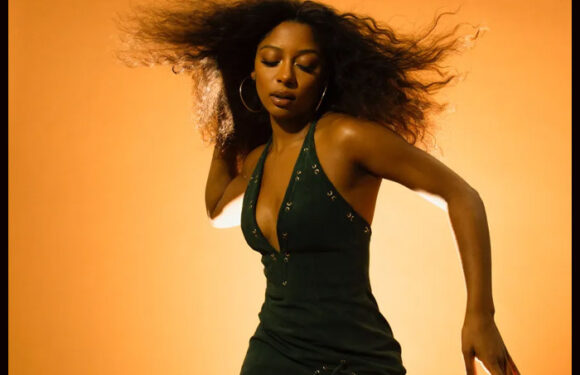 Victoria Monet's 'On My Mama' Tops Billboard's Mainstream R&B/Hip-Hop Airplay Chart