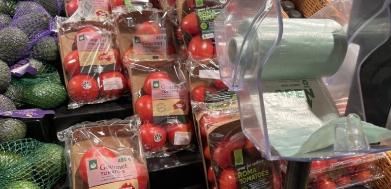Want your fruit and veg without the plastic? You’ll have to pay more
