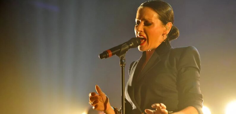 90s pop star Tina Arena shares emotional health update after cancelling world tour