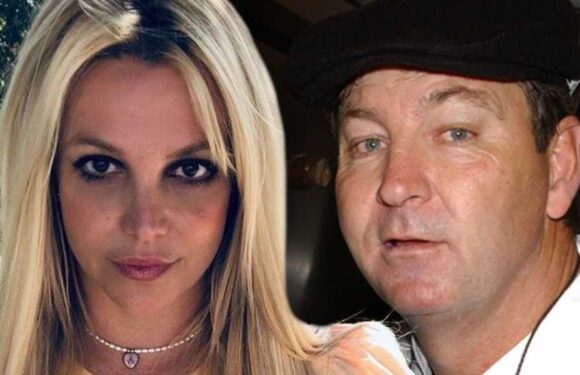 Britney Spears Posts Throwback Pic with Dad Jamie After Amputation News