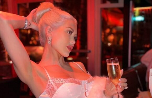 Cryptic online post of billionaire's fiancée 'after he goes bankrupt'