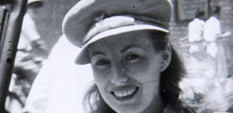 Dame Vera Lynn's daughter appeals for funds to build statue of singer
