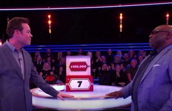 Deal Or No Deal fans ask ‘what was he thinking’ as player loses out on jackpot