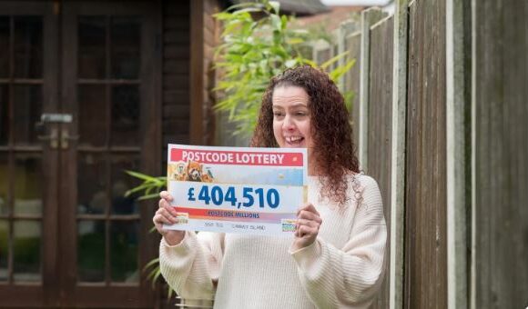 I signed up for the lottery and scooped £404k two days later…but almost lost all the money after missing knock on door | The Sun