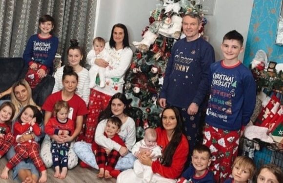 Inside Radford familys Christmas plans from sibling feud, 60 Yorkshire puddings to block buying gifts