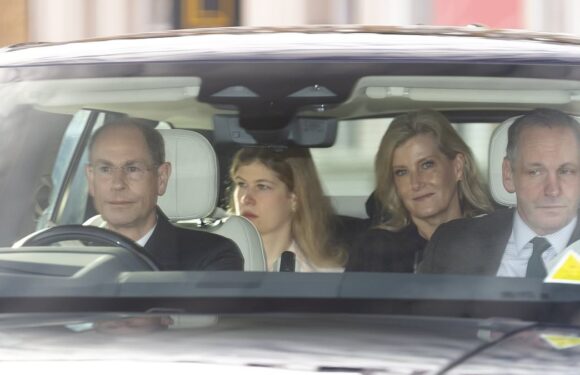 Lady Louise Windsor joins her parents for Christmas lunch