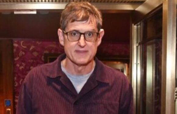 Louis Theroux inundated with support as he shaves off eyebrows after diagnosis