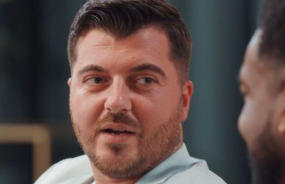 MAFS Luke Worley rushed to hospital after man tries to bite his finger off