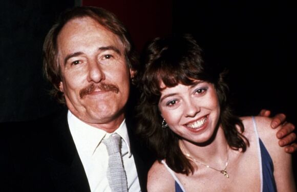 Mackenzie Phillips opens up about incestuous affair with dad John