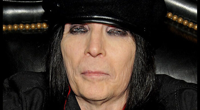 Mick Mars Releases New Solo Single 'Right Side Of Wrong'