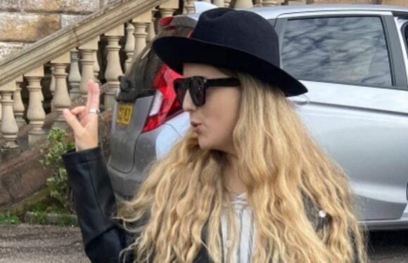 Mom with rare disability finally finds others who look like her