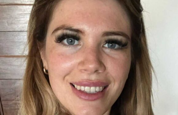 My stomach looked like a ‘sunken pie’ after I became a teen mum – so I burned my skin with hot needles to fix it | The Sun