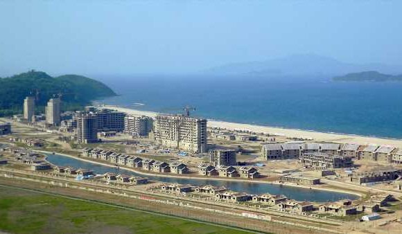 North Korean tyrant Kim Jong-Un building beach resort