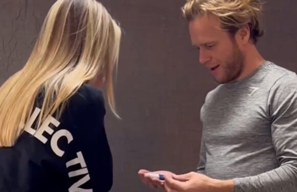 Olly Murs' wife Amelia him and family she's pregnant in moving clip