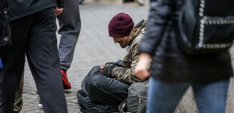 Police to crack down on fake homeless beggars