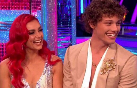 Strictly viewers mistake Dianne for Corrie star after hair transformation