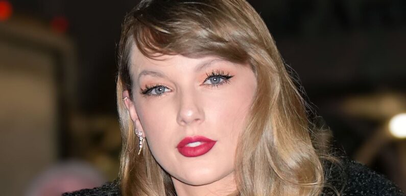 Taylor Swift is glamorous at premiere of Emma Stone's new film