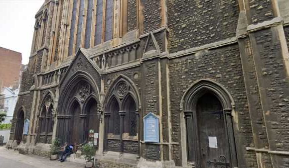 Teacher at top Notting Hill private school is found dead