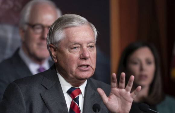 US Congress on verge of cutting off aid for Ukraine