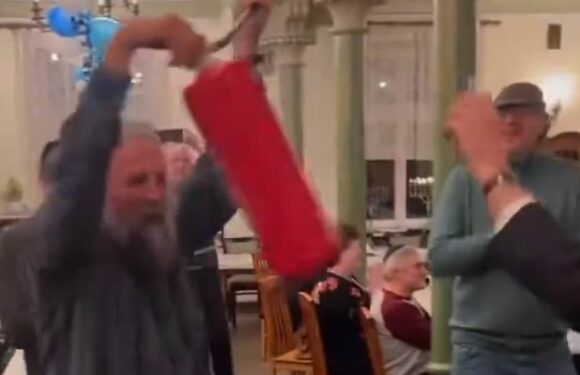 WATCH: Jewish men poke fun at anti-Semitic Polish MP