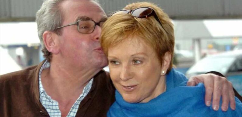 Who are Anne Robinson's ex husband's and who has she dated? | The Sun